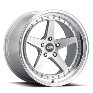 ESR CS5 18x10.5 ET22 (5x114.3 / 73.1) - Hyper Silver Machine Lip